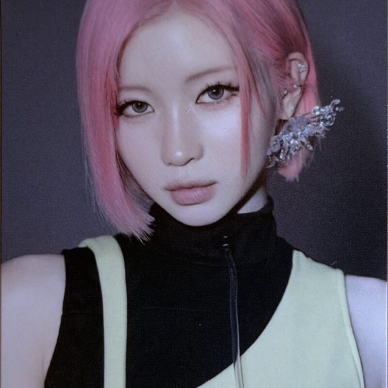 Babymonster Asa „CHOOM” photocard