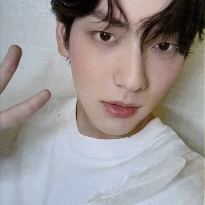 TXT Soobin „Starkissed” Lucky Draw photocard