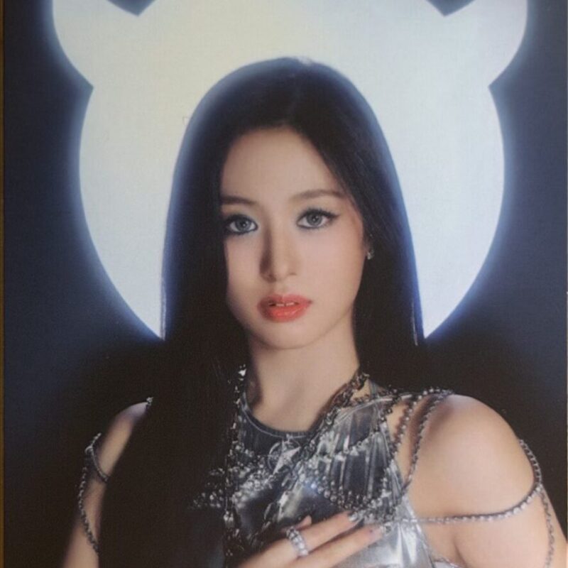 Babymonster Ahyeon „Drip” photocard
