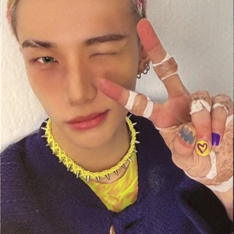 Stray Kids Hyunjin „KARMA” photocard
