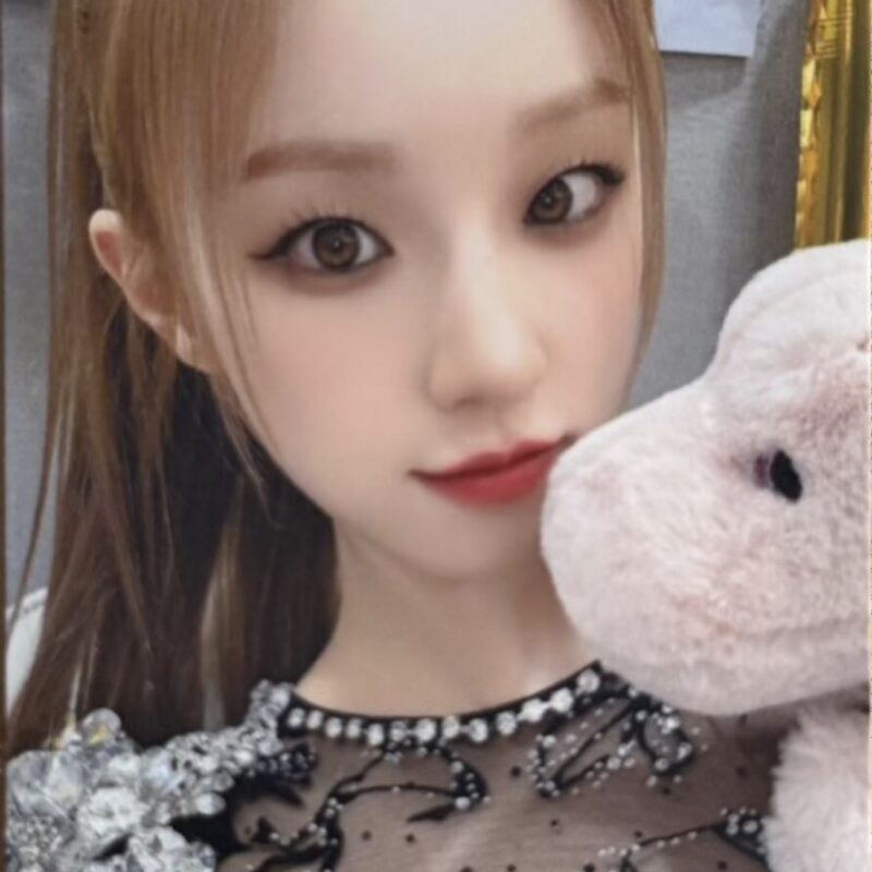 I-dle Yuqi „2nd Full Album” Makestar pob