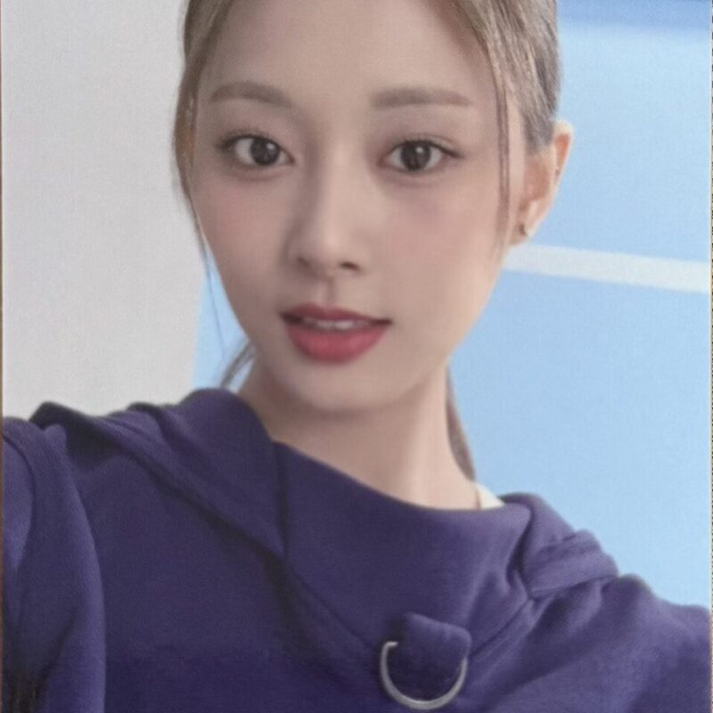 Twice Tzuyu „Ready To Be Japan World Tour” photocard