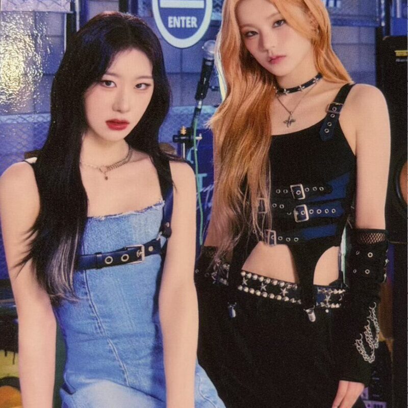 ITZY UNIT „Born To Be” photocard