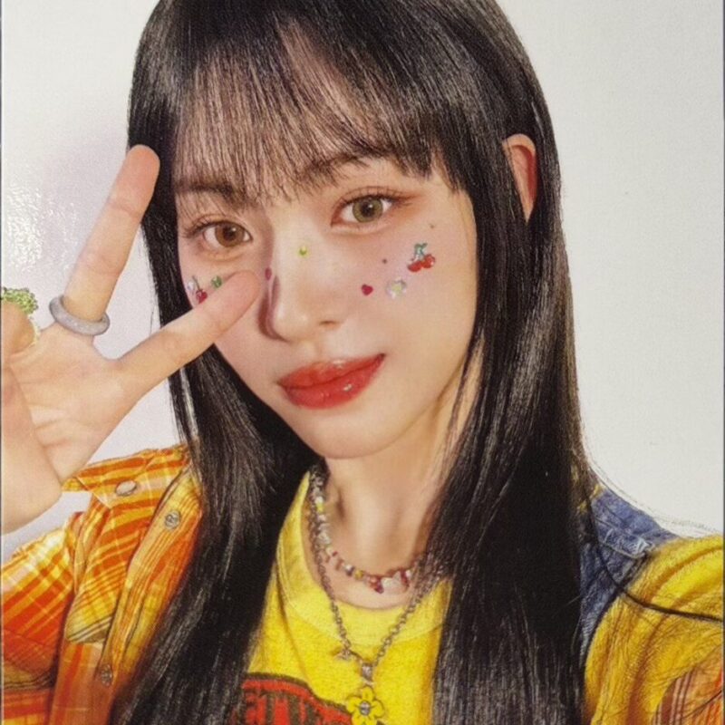 ITZY Ryujin „Algorytm” photocard