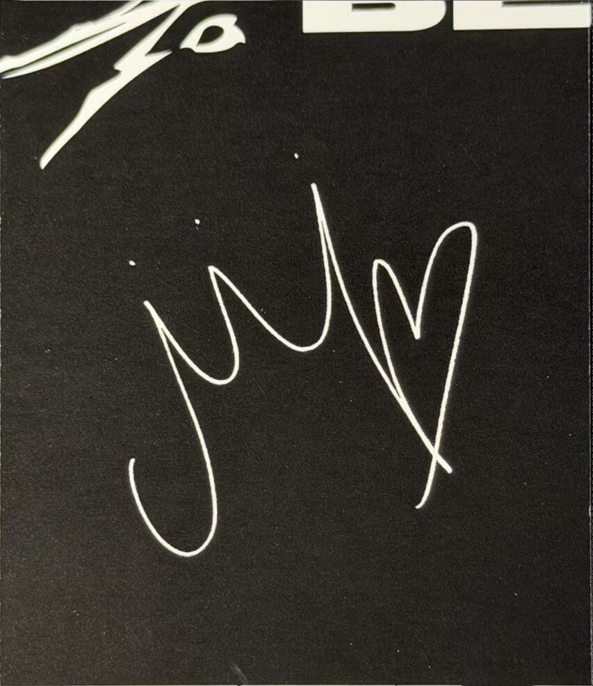 ITZY Chaeryeong „Born To Be” photocard - obrazek 2