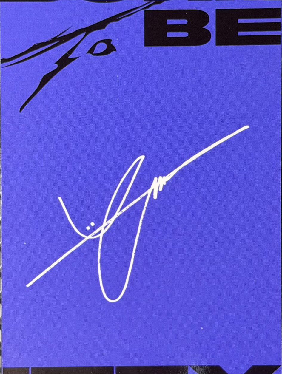 ITZY Yuna „Born To Be” photocard - obrazek 2