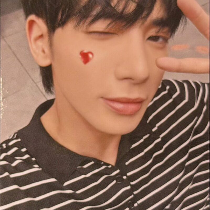 TXT Taehyun „The Star Chapter:SANCTUARY ” Lucky Draw photocard